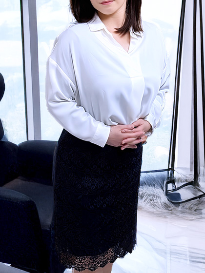 知的な熟女 榎本 小柄なむっちり敏感な熟女 0