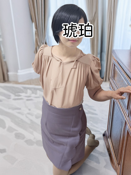 小柄で巨乳の専業主婦 湯川 1