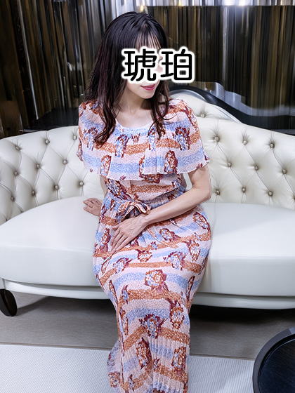 淑やかな熟女の不倫体験 中川04