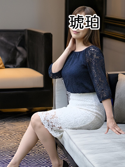 高身長でグラマーな美熟女 大原1