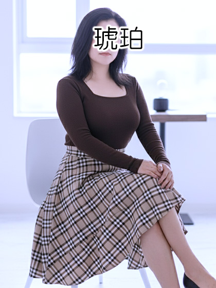 熟女の色気が漂う巨乳Hカップの美熟女 水沢4