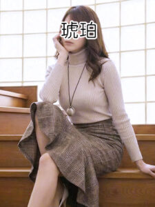 本田美奈子に似ている高身長スレンダーな美人OL 本田1