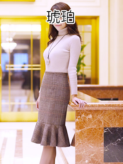 本田美奈子に似ている高身長スレンダーな美人OL 本田4